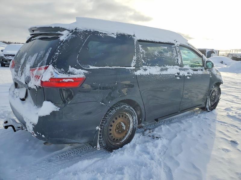 2018 Toyota Sienna le