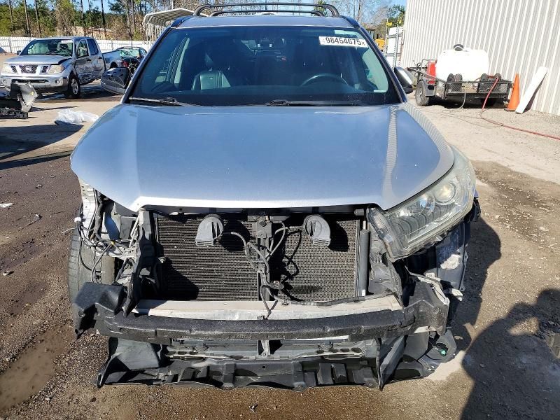 2017 Toyota Highlander se