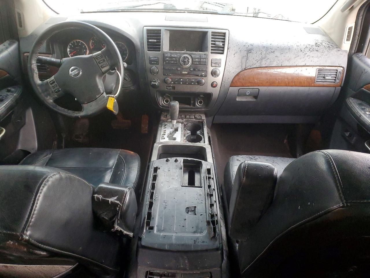 2011 Nissan Armada sv