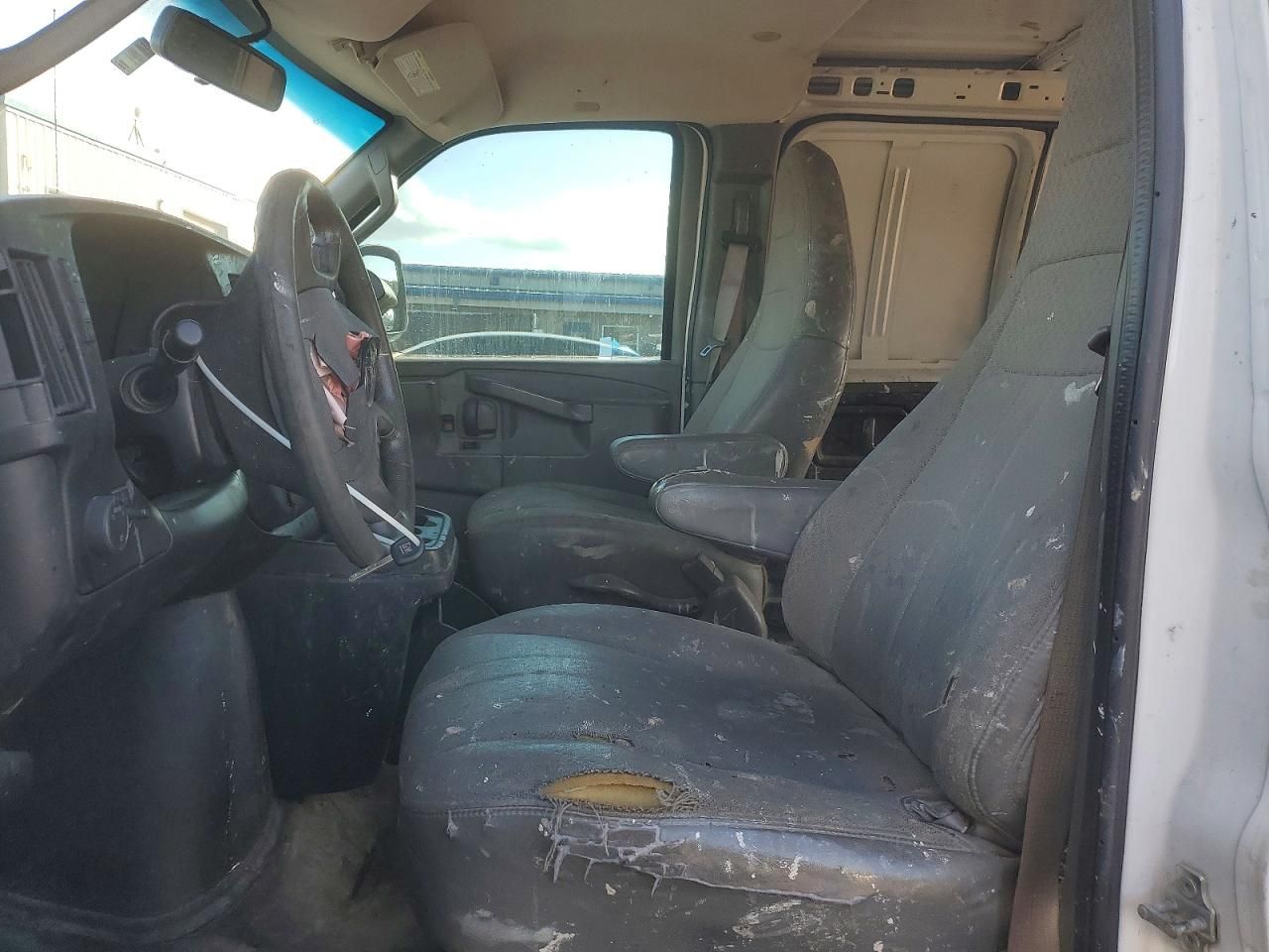 2019 Chev Express Cargo 2500 1