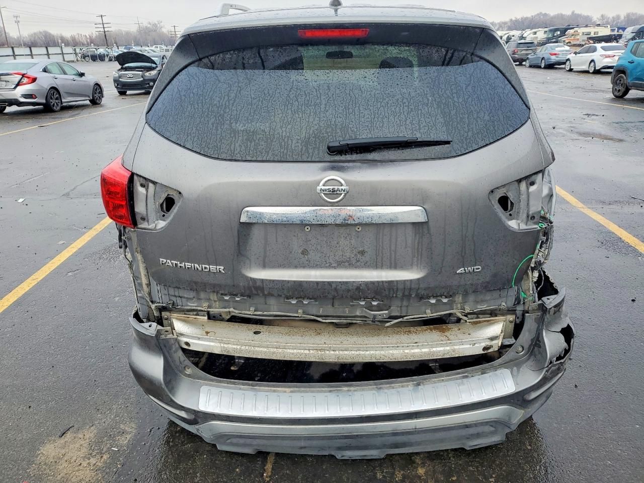 2017 Nissan Pathfinder s