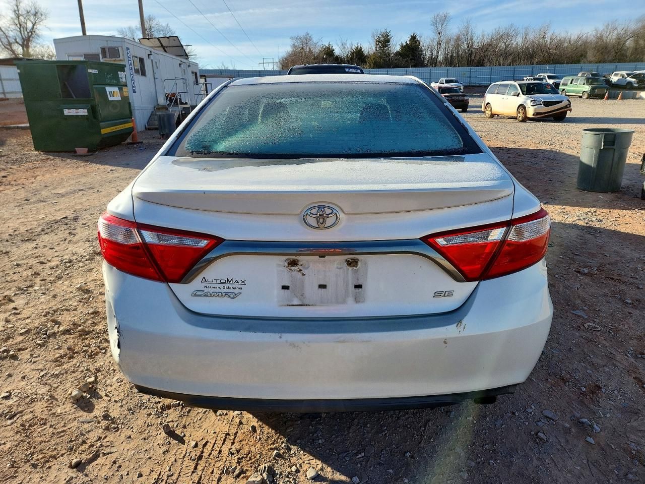 2016 Toyota Camry le