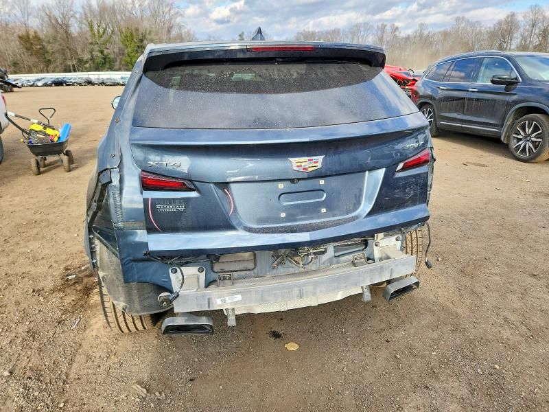 2020 Cadillac XT4 Luxury