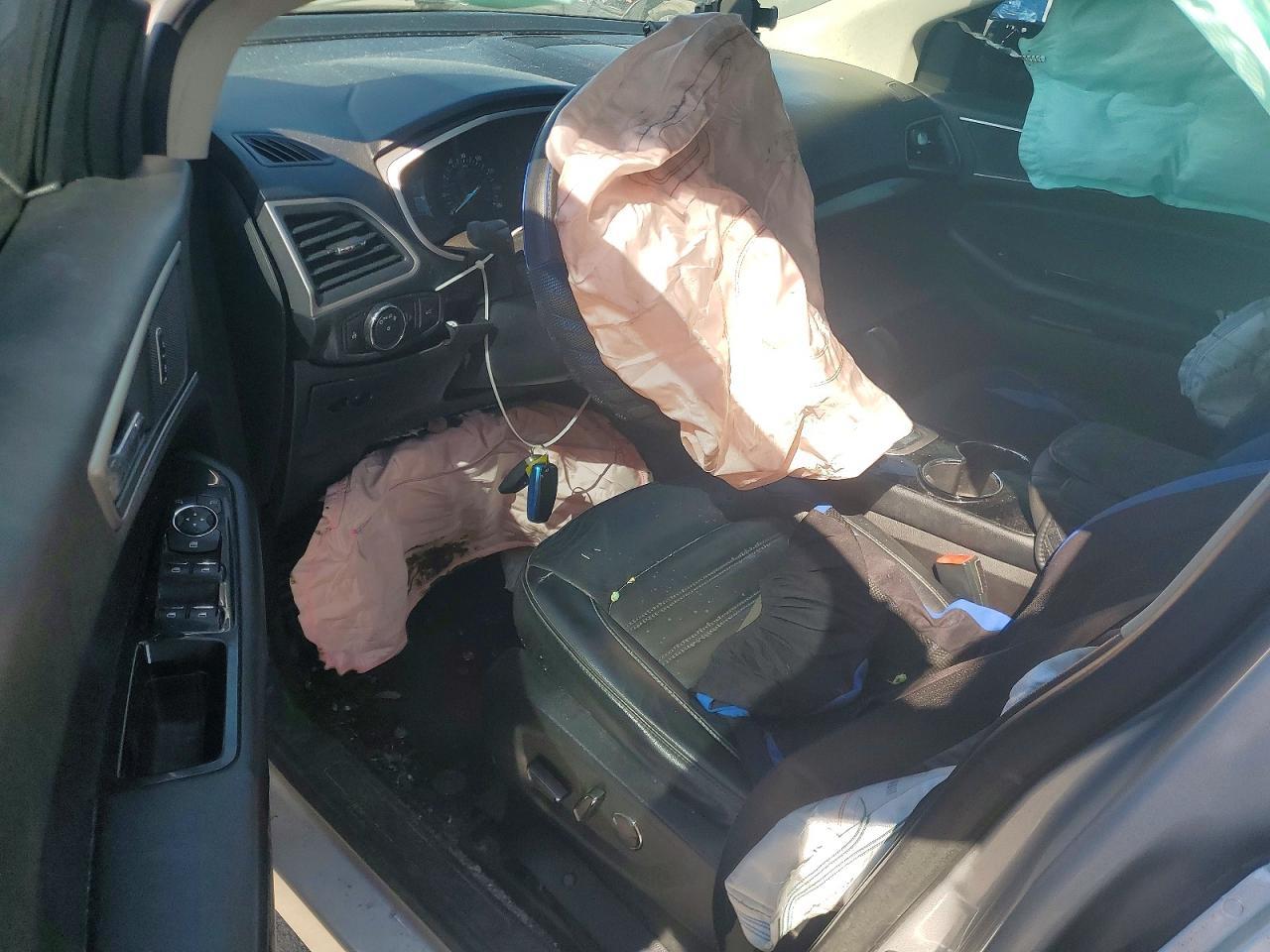 2018 Ford Edge sel