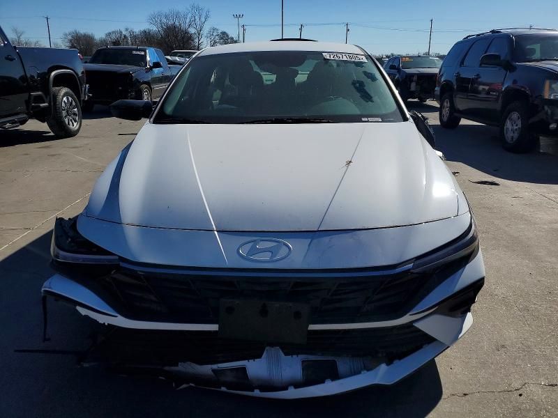 2025 Hyundai Elantra Hybrid sel Sport