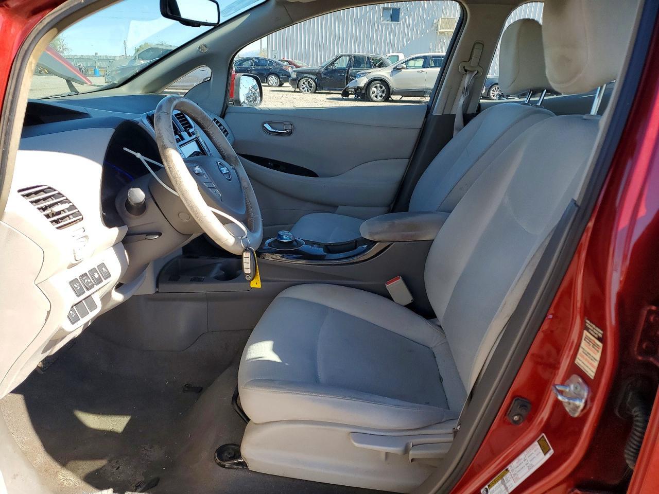 2013 Nissan Leaf s