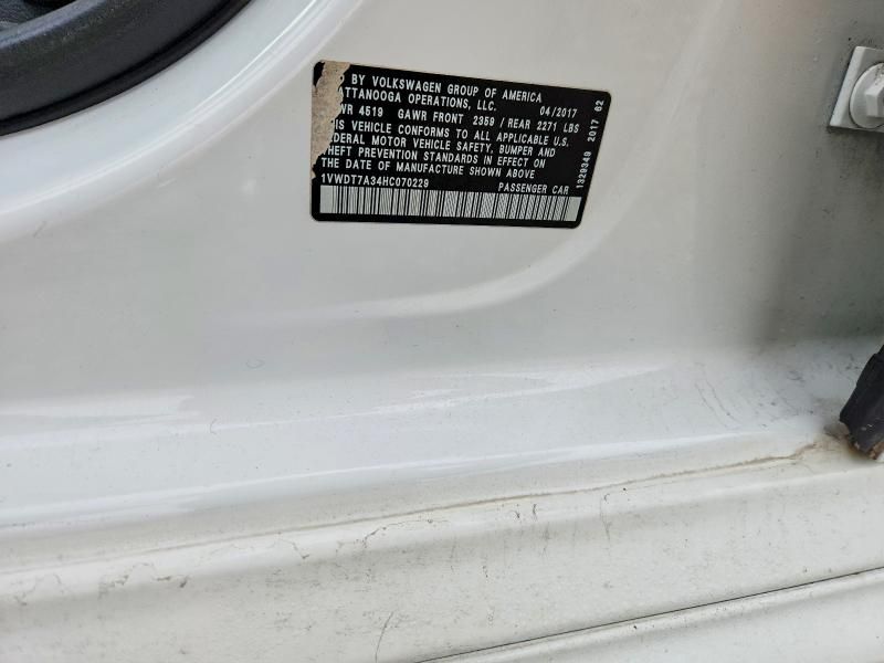 2017 Volkswagen Passat R-line