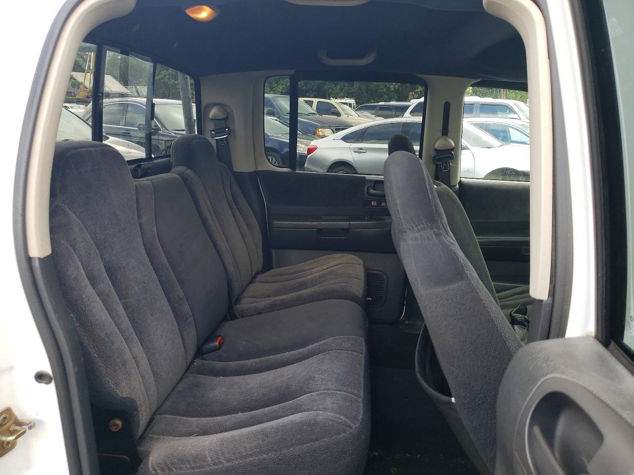 2004 Dodge Dakota Quad slt