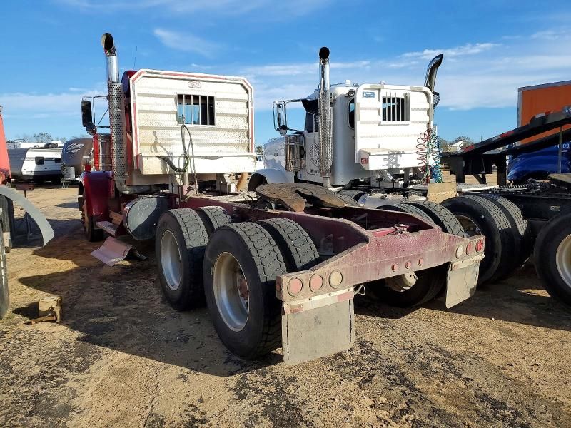 2015 Kenworth W900 Semi Truck