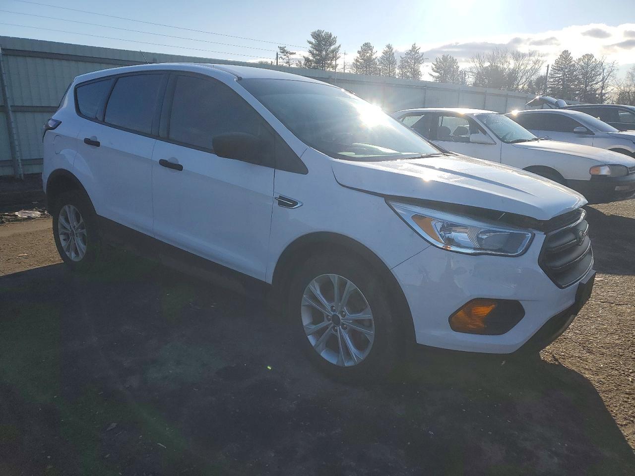 2017 Ford Escape s