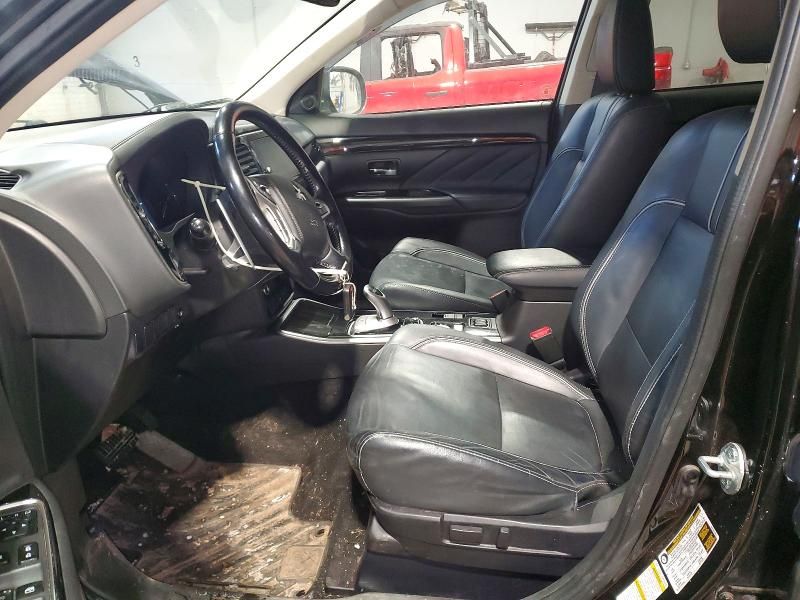 2018 Mitsubishi Outlander se