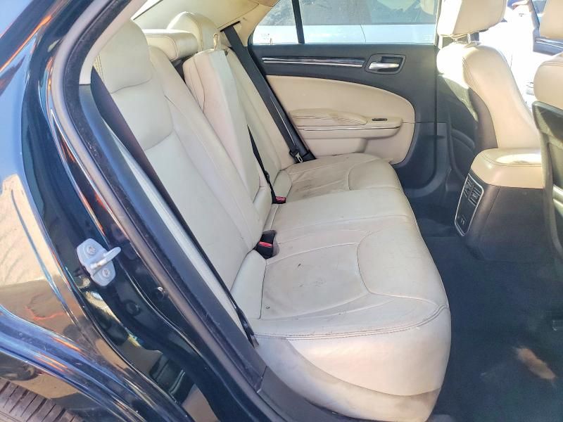 2015 Chrysler 300 Limited