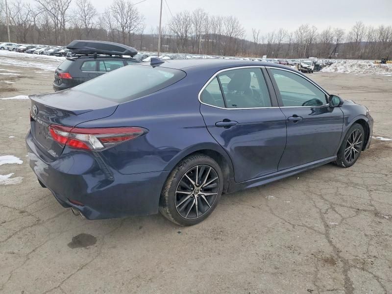 2021 Toyota Camry se
