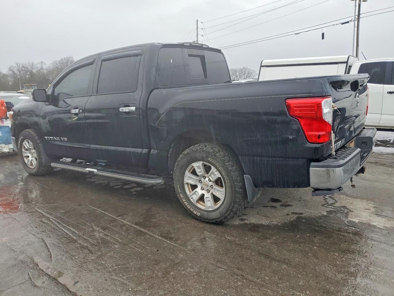 2019 Nissan Titan V8 Crew cab 5.6l sv