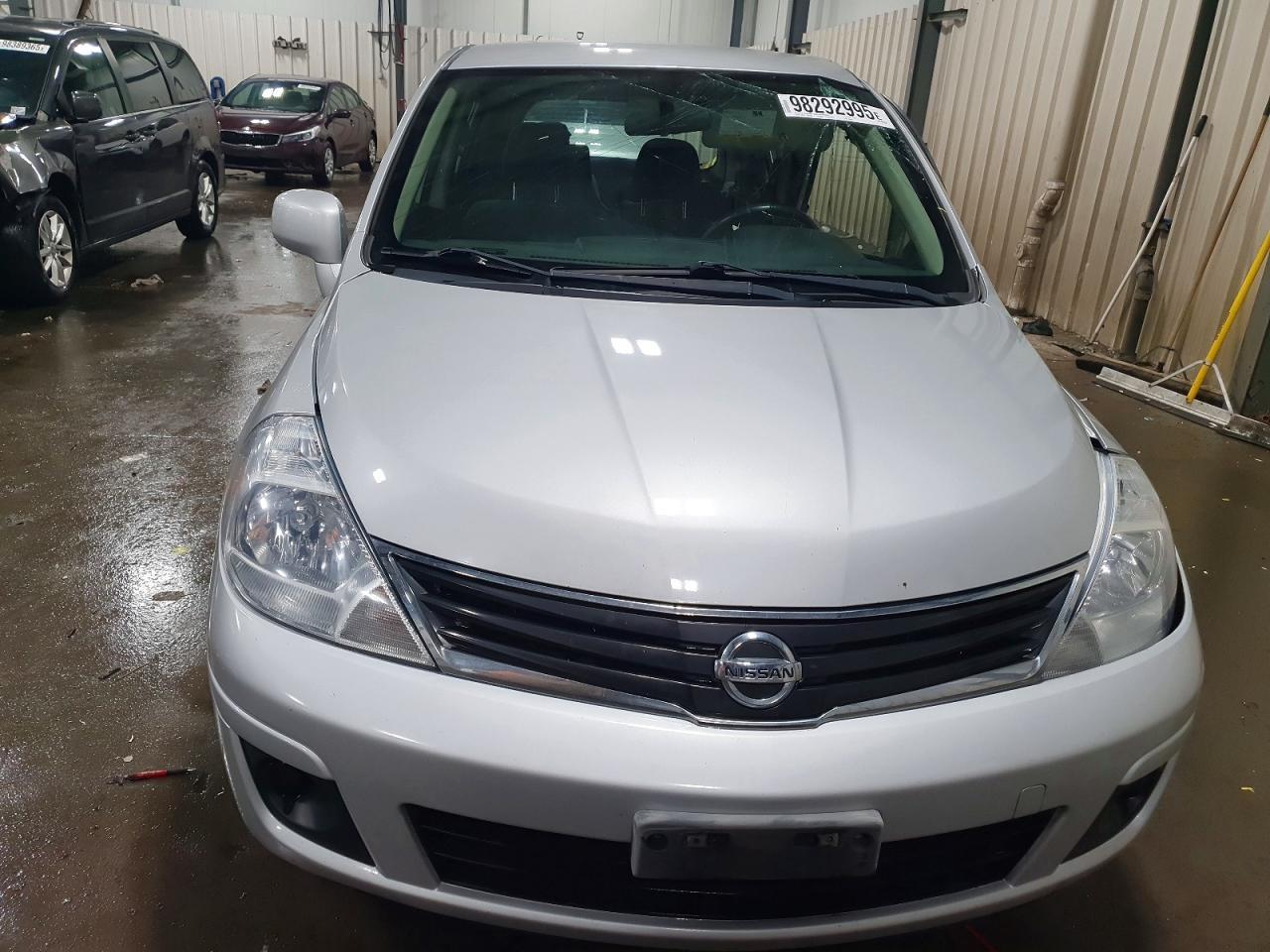 2012 Nissan Versa s