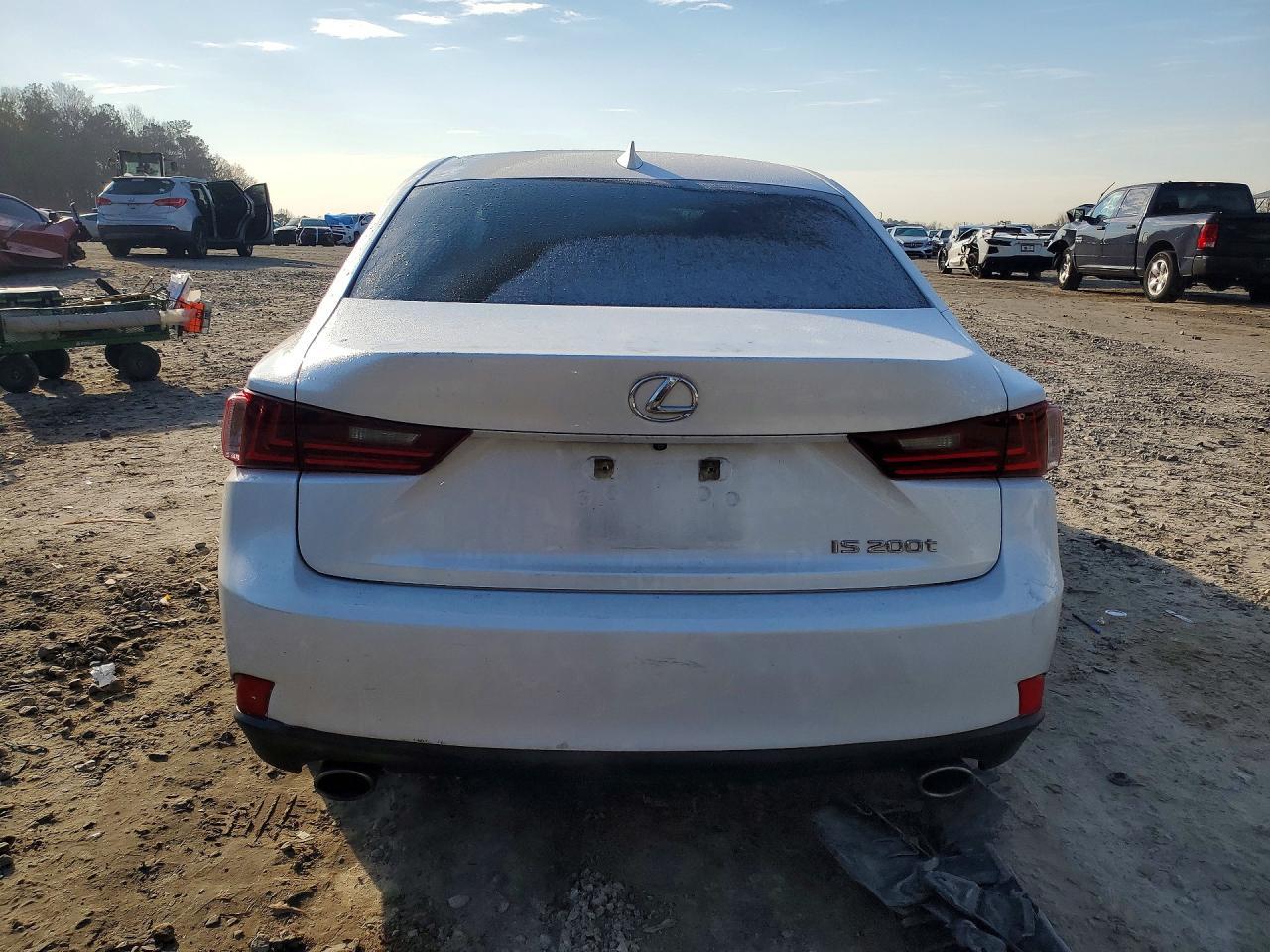 2016 Lexus IS