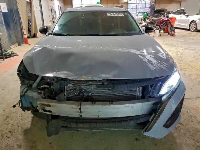 2023 Nissan Altima sr