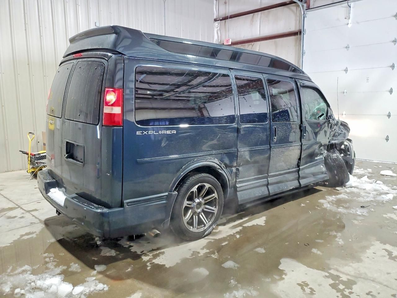 2017 Chevrolet Express G2500
