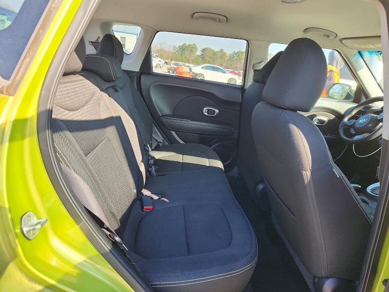 2015 KIA Soul +