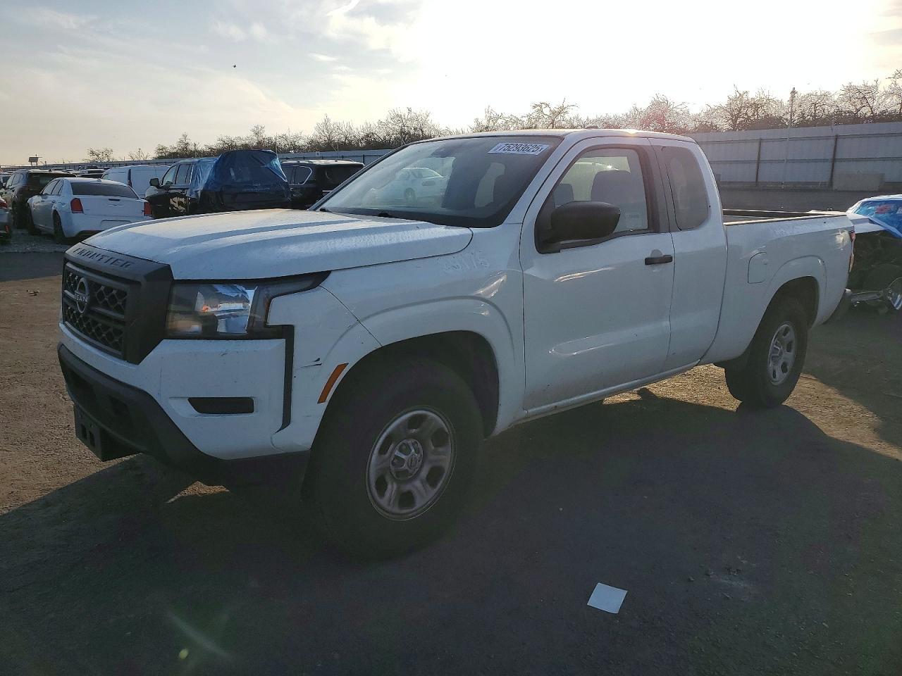 2022 Nissan Frontier s
