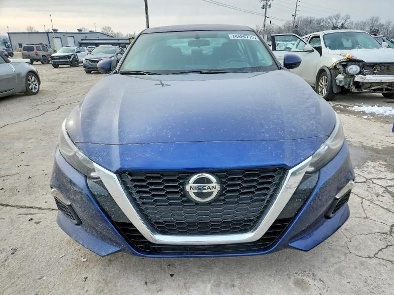 2020 Nissan Altima s