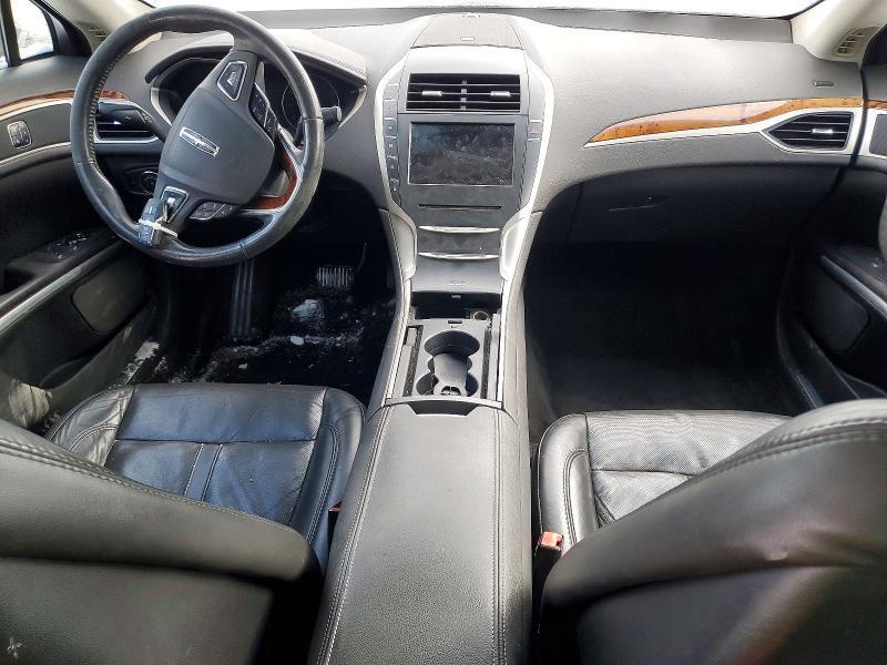 2013 Lincoln Townhouse MKZ