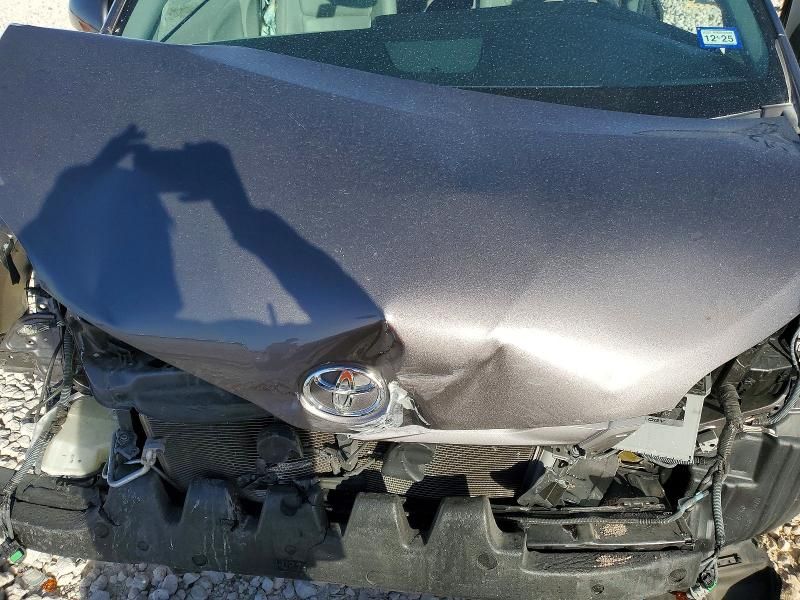 2015 Toyota Sienna xle