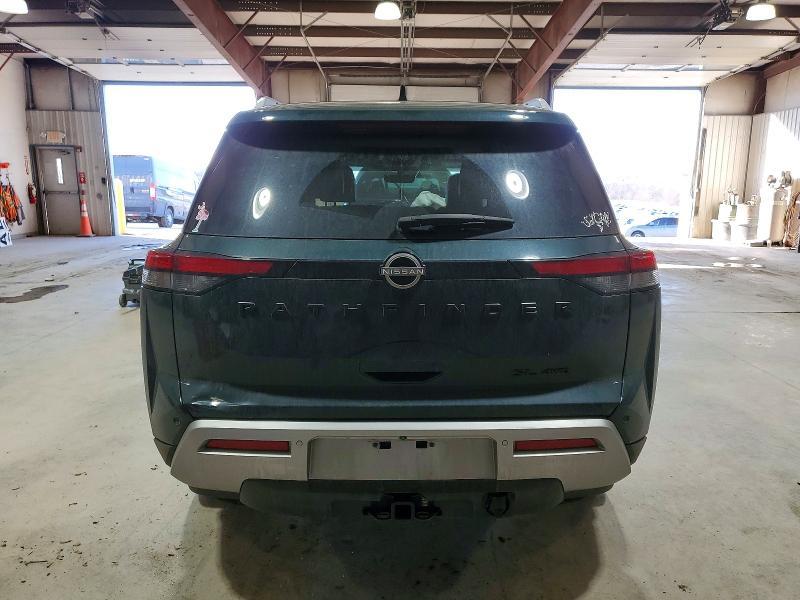 2023 Nissan Pathfinder sl