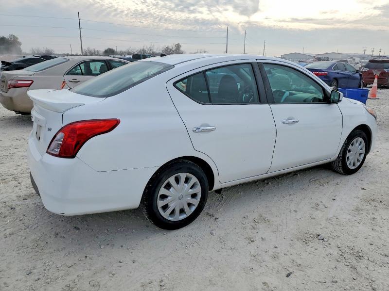 2019 Nissan Versa s