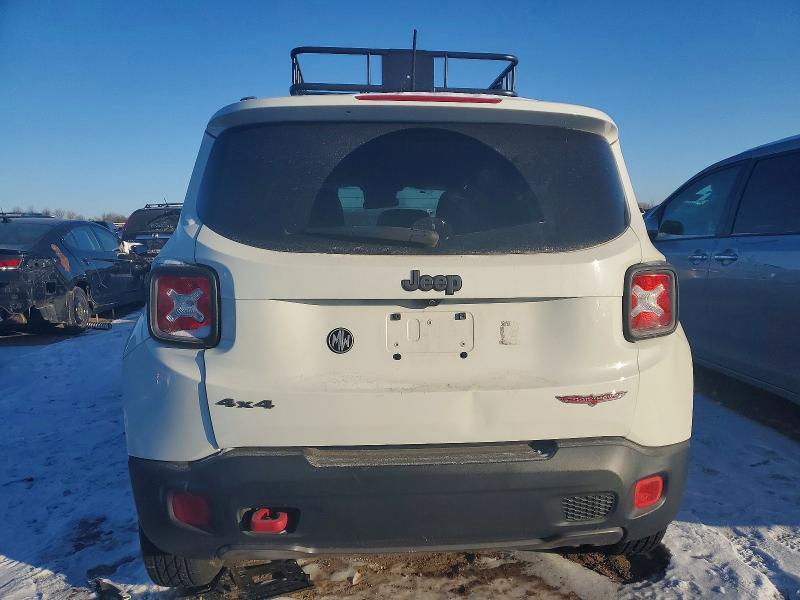 2016 Jeep Renegade Trailhawk