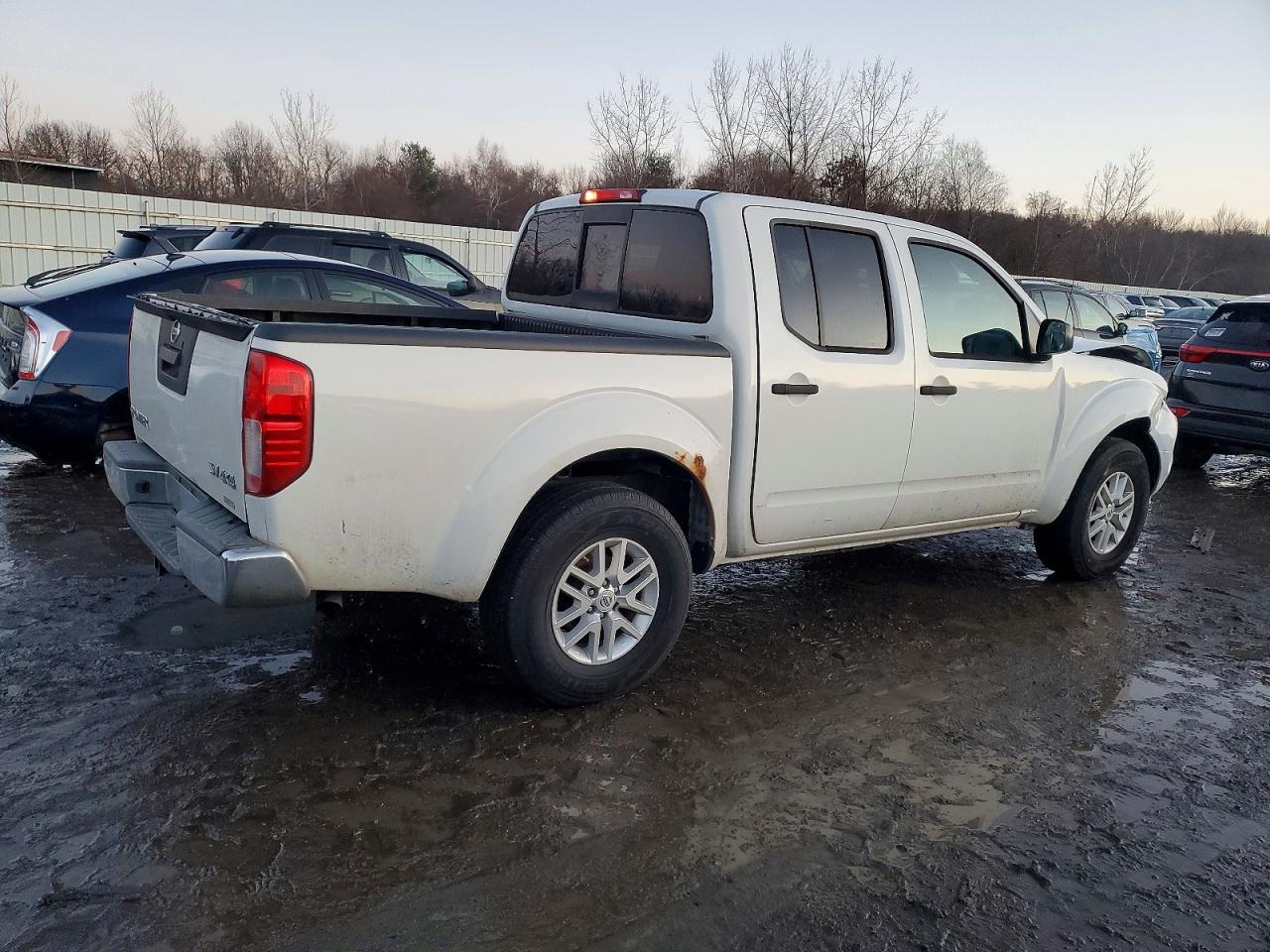 2016 Nissan Frontier S