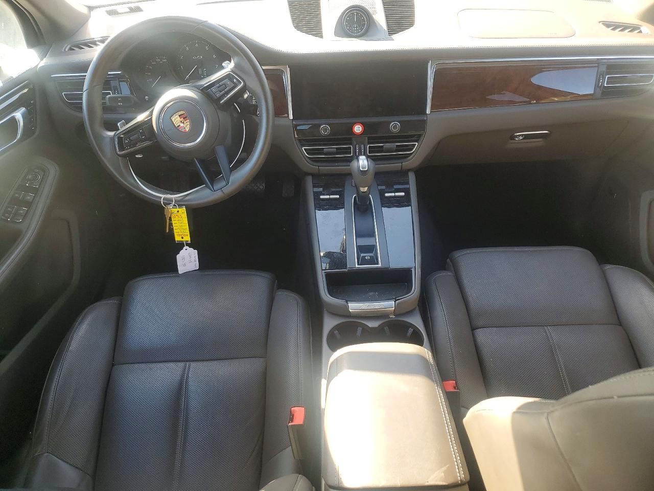 2024 Porsche Macan gts