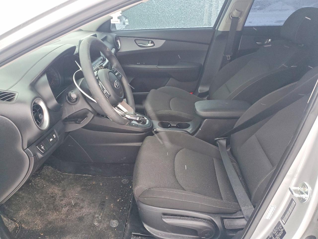 2021 KIA Forte fe