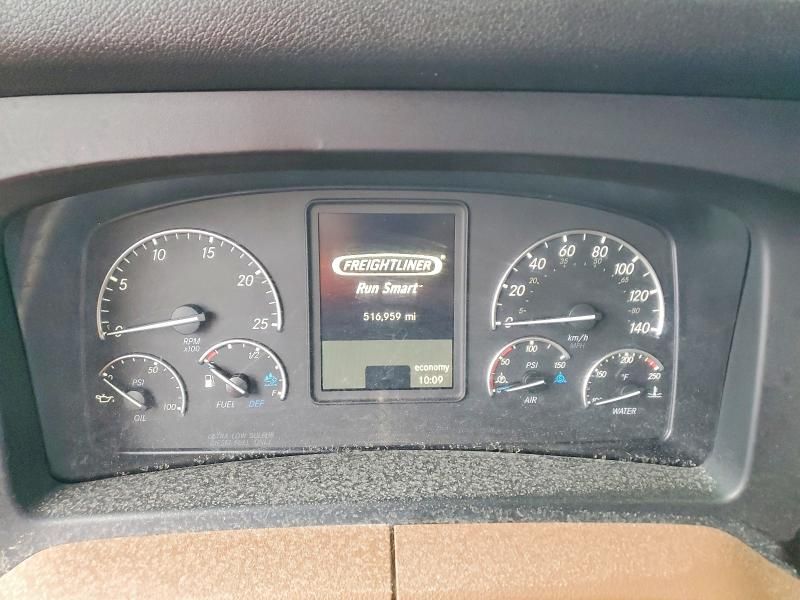 2018 Freightliner Cascadia 126 Semi Truck