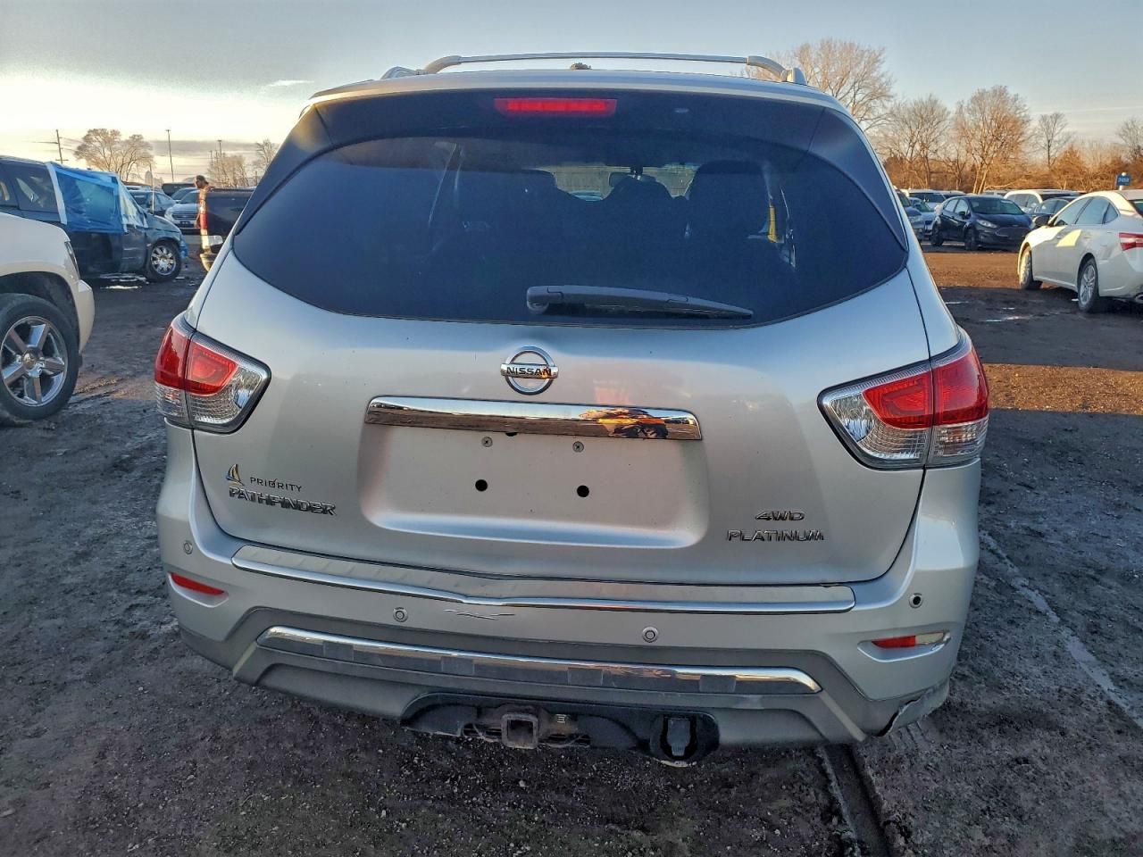 2014 Nissan Pathfinder s