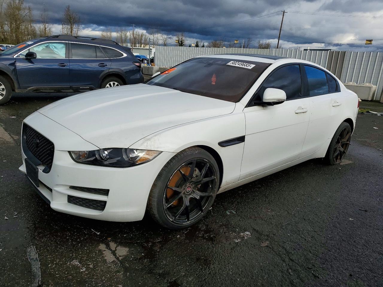 2017 Jaguar Xe Premium