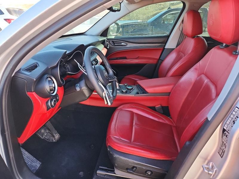 2019 Alfa Romeo Stelvio ti