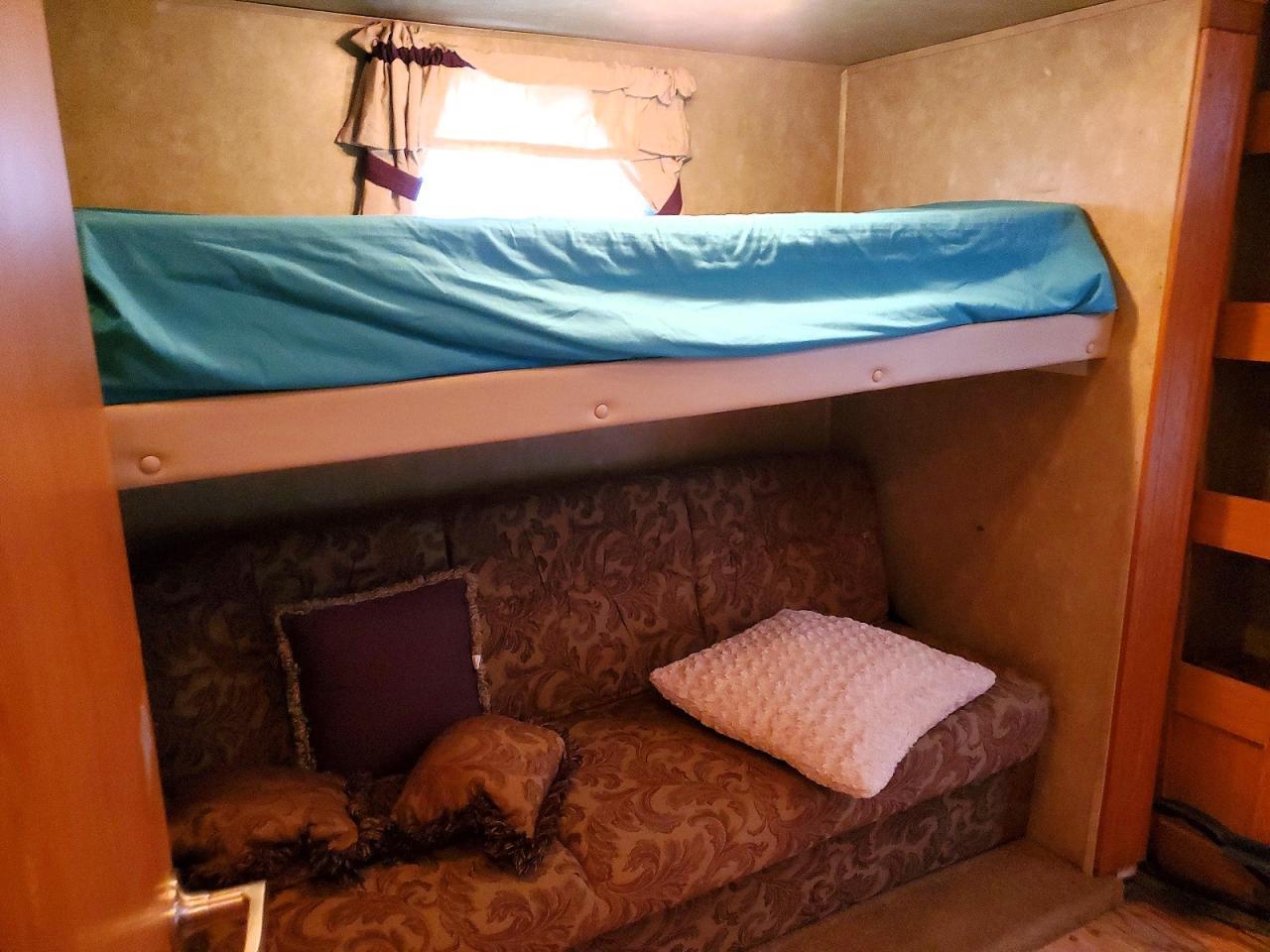 2008 Foresriver 2008 Forest River Cardinal Camper