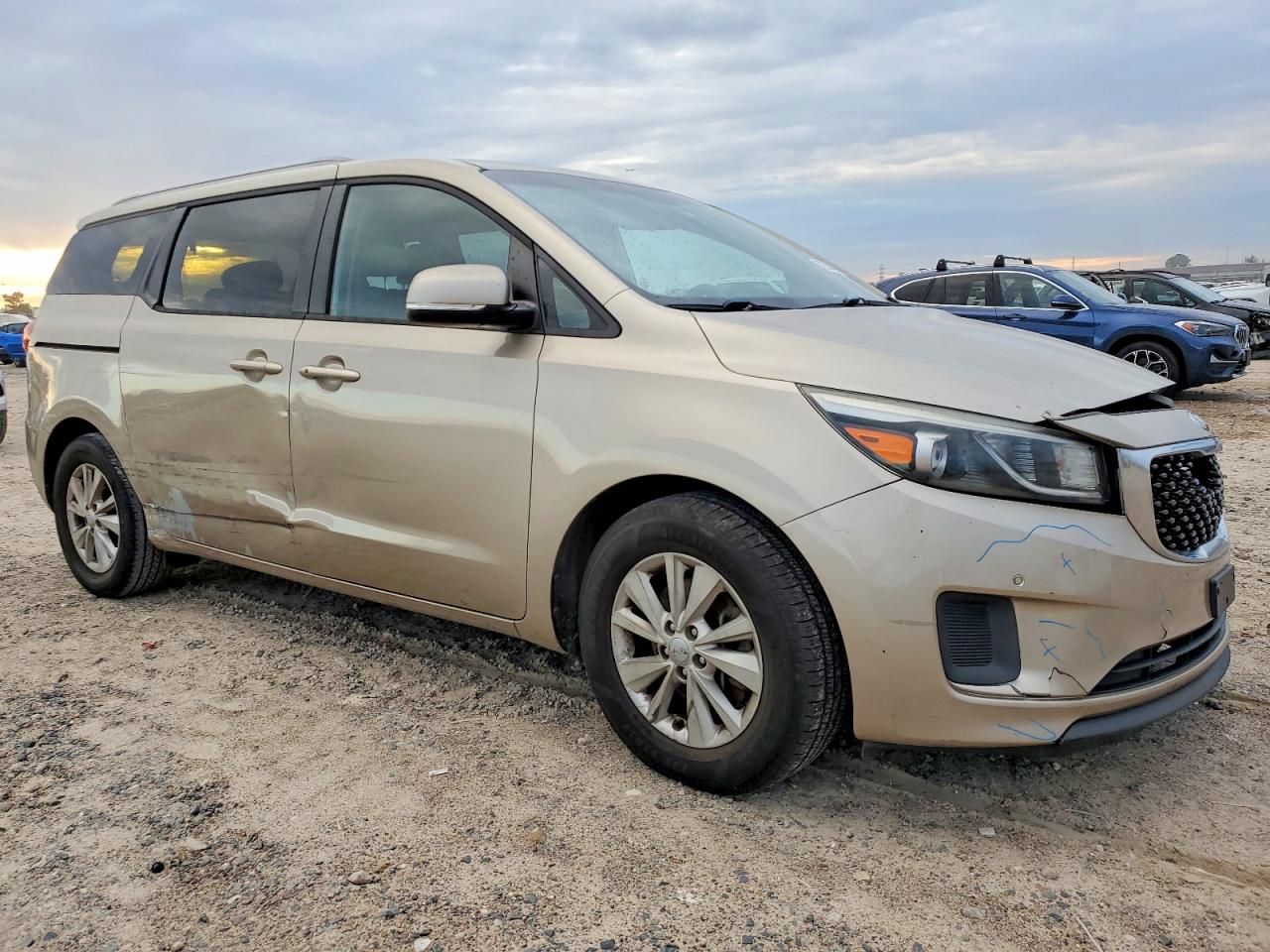 2016 KIA Sedona lx