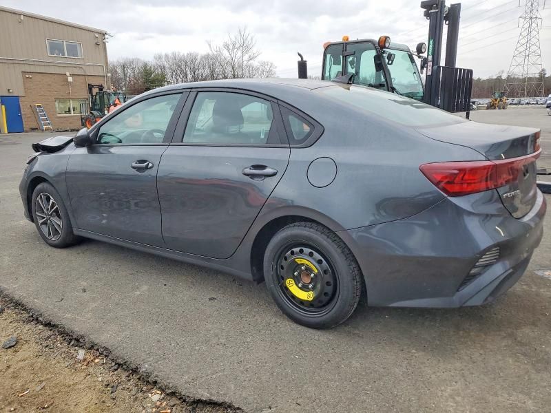 2023 KIA Forte lx