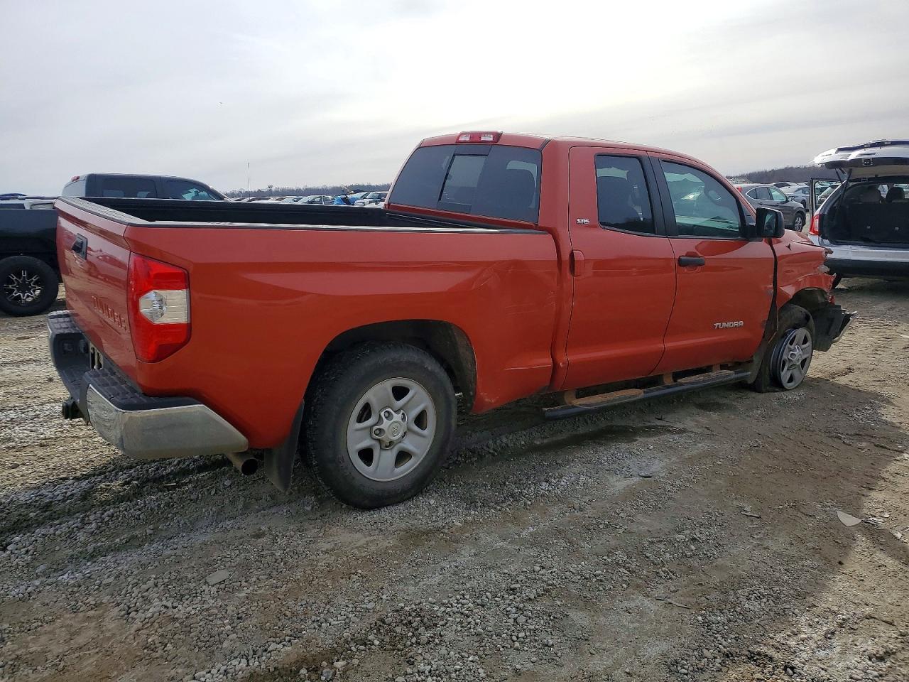 2017 Toyota Tundra Double cab sr