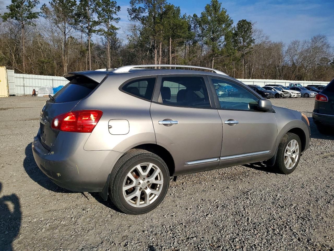 2011 Nissan Rogue s