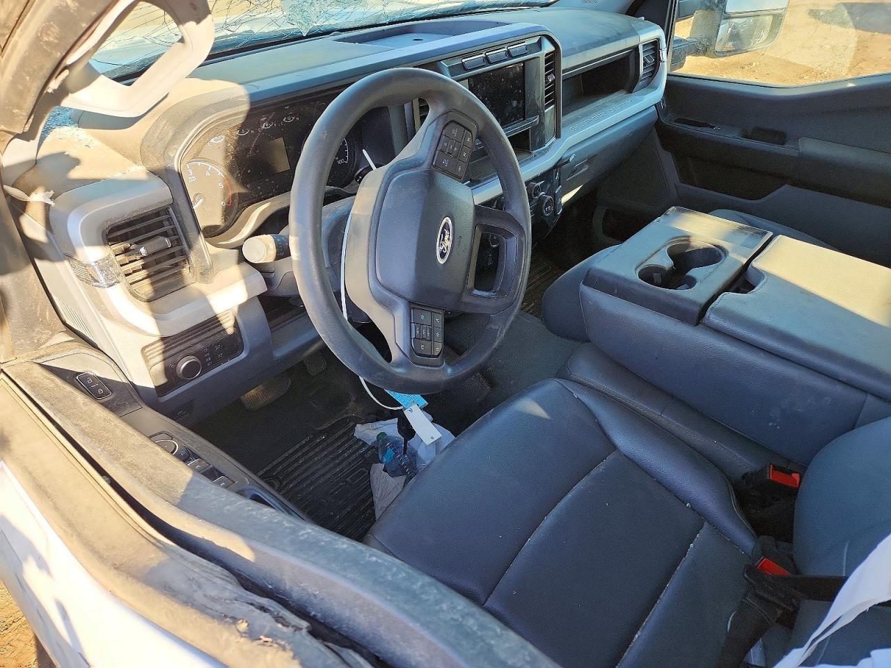 2024 Ford F350 Super Duty Flatbed Truck