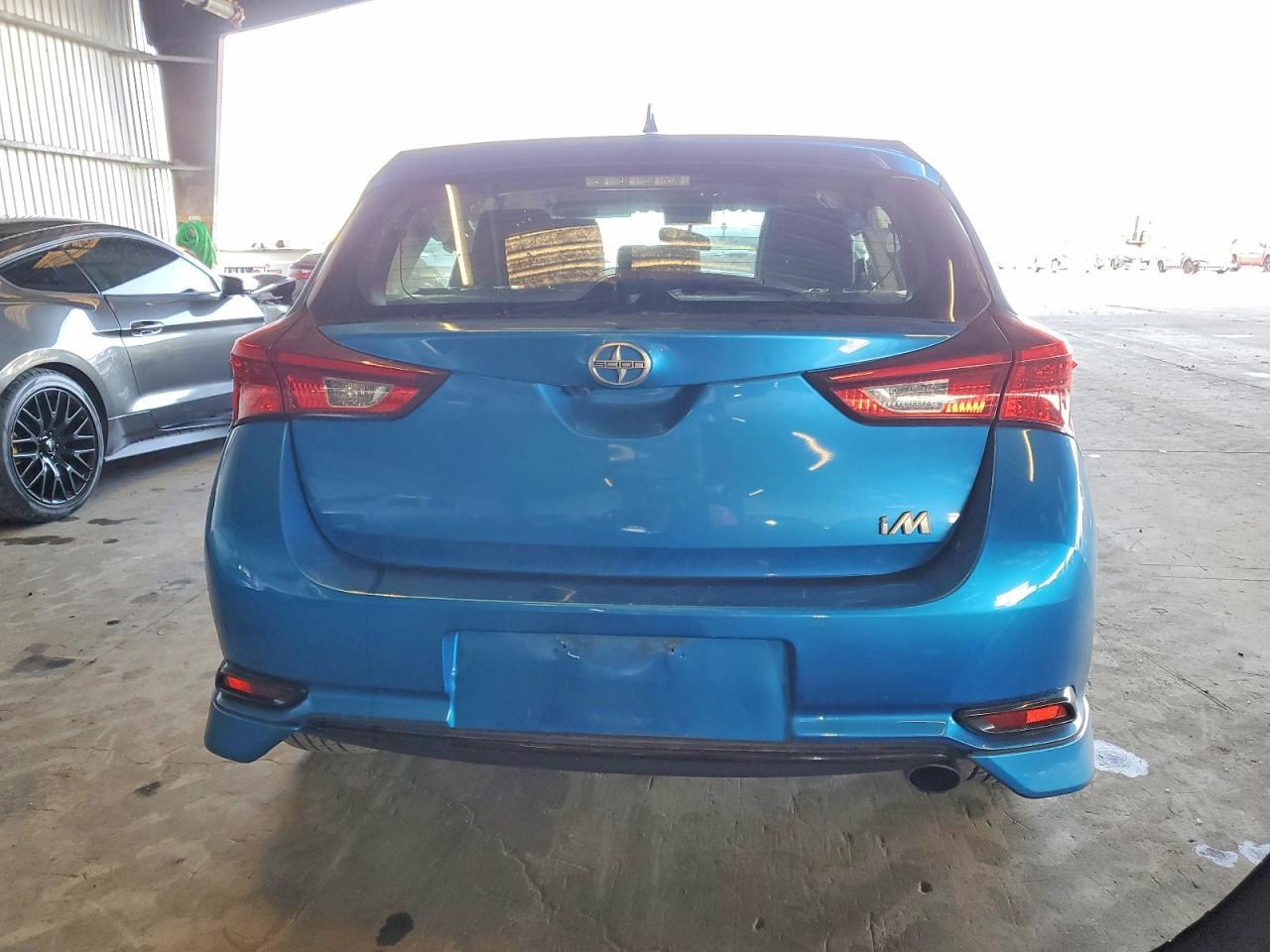 2016 Scion IM