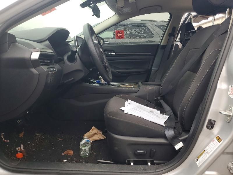 2024 Nissan Altima sv