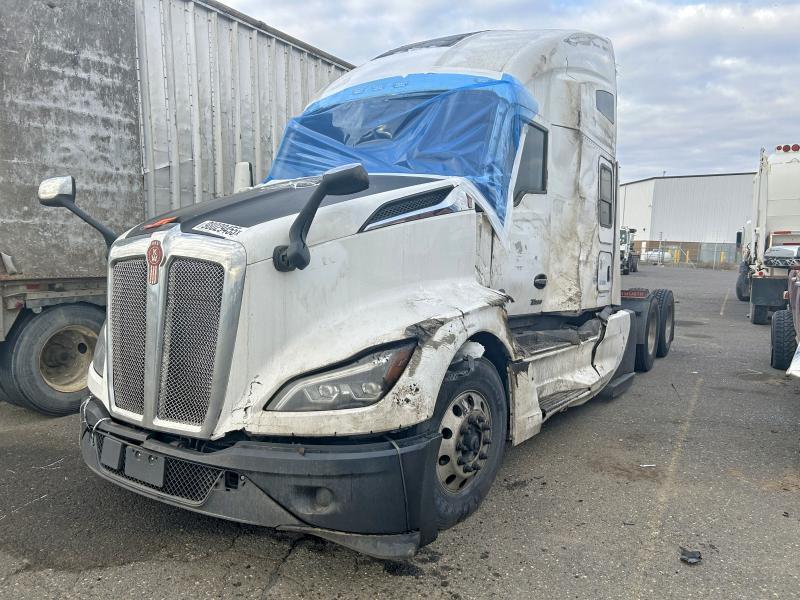 2022 Kenworth T680 Semi Truck