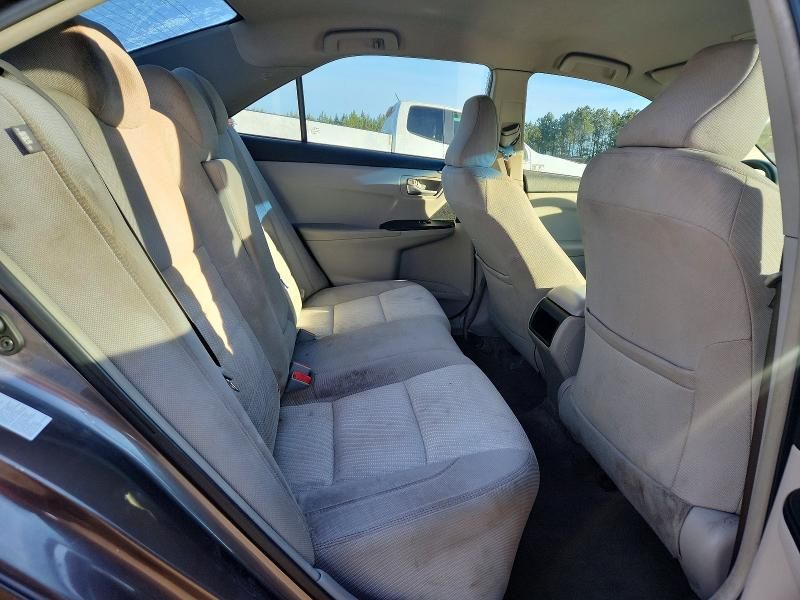 2016 Toyota Camry le