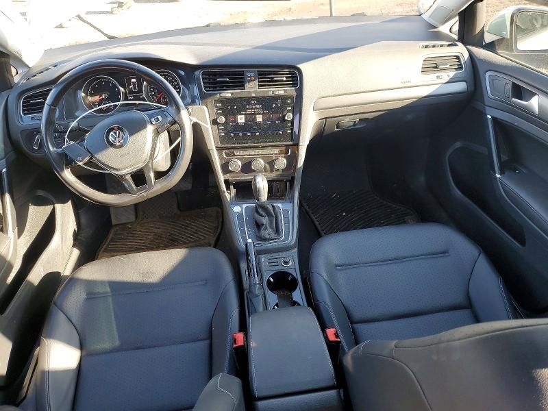 2018 Volkswagen Golf Sportwagen s