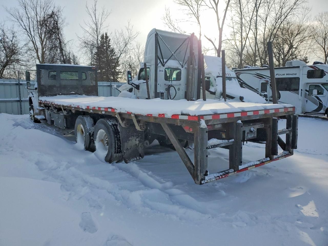 2017 Freightliner Business Class M2 Flatbed Truck