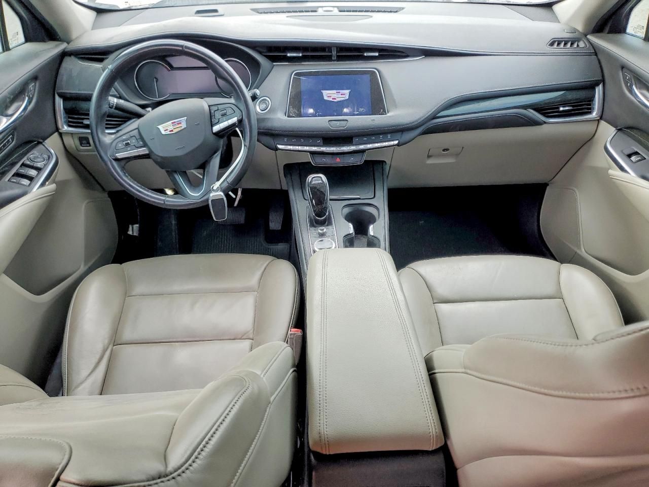 2021 Cadillac XT4 Premium Luxury